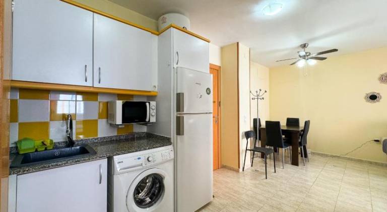 Apartment with pool — photo 4