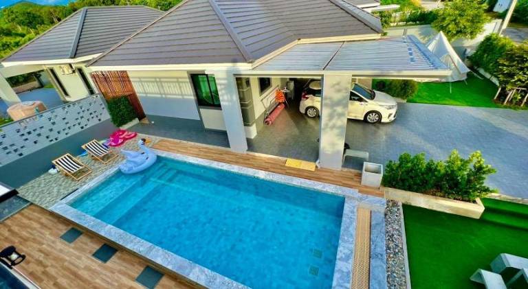 Pleasant villa with yard, barbecue & private pool | Pet-friendly — photo 4