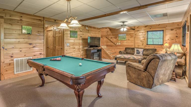 Family-friendly cabin with hot tub, patio & BBQ | River view | Pets are welcome — photo 4