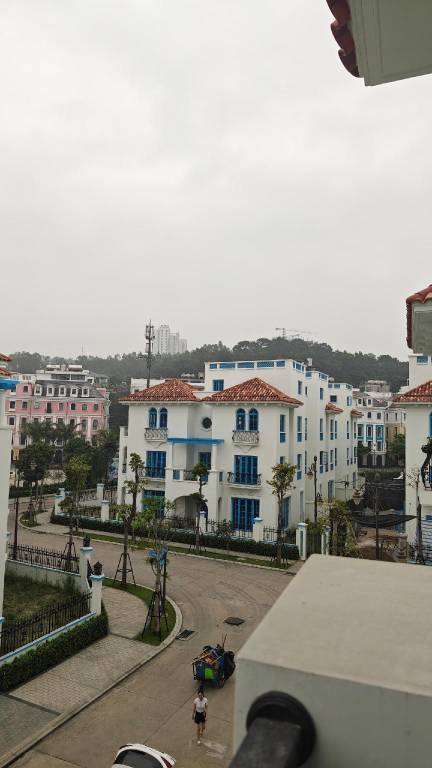 Villa with BBQ, jacuzzi & garden | Water view | Suitable for remote work in Ha Long