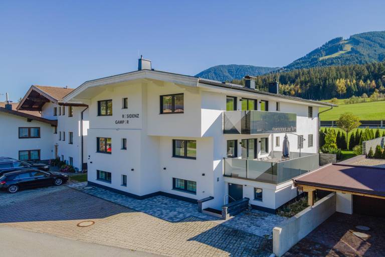Holiday apartment with terrace in Kitzbuhel