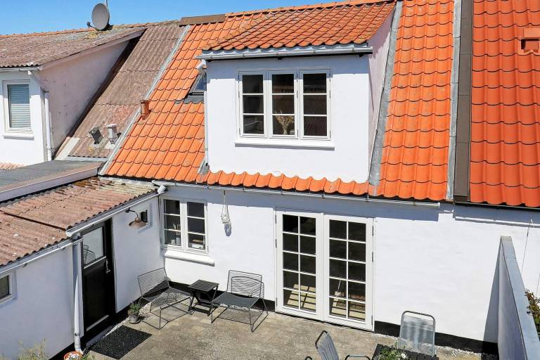 Fully equipped beautiful house with barbeque, yard & patio | Beach nearby | Pet-friendly — photo 4