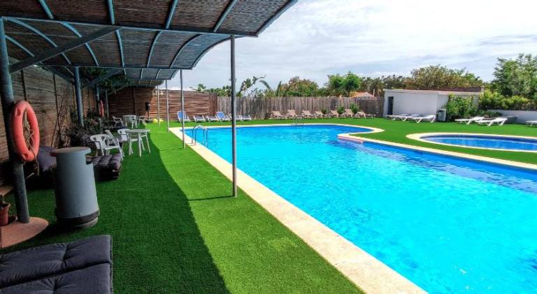 Apartment with terrace, garden & pool | Good for workation — photo 3
