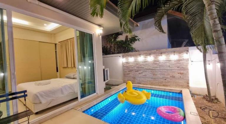 Villa with pool — photo 2