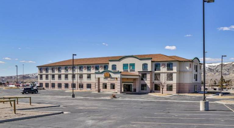 Sweetwater Lodge - Rock Springs - Green River — photo 4