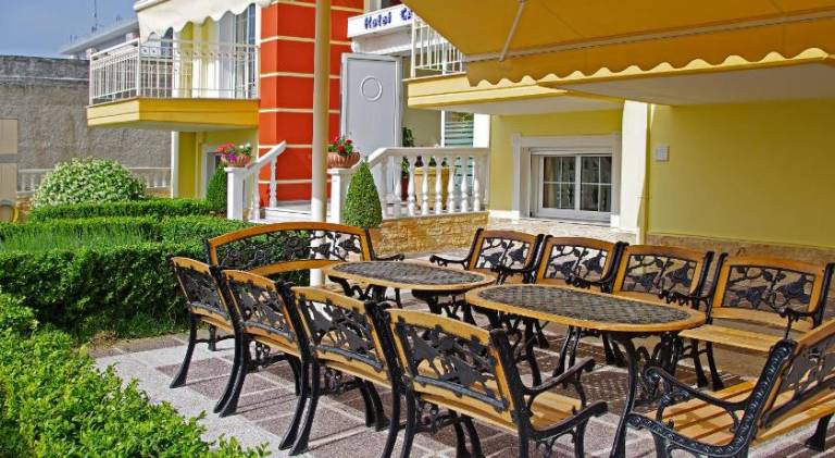 Charming serviced apartment with barbecue, garden & terrace | Next to the beach | Perfect for remote work | Dogs allowed — photo 4