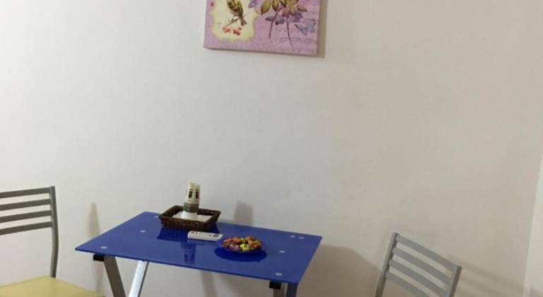 Rental apartment with patio — photo 3