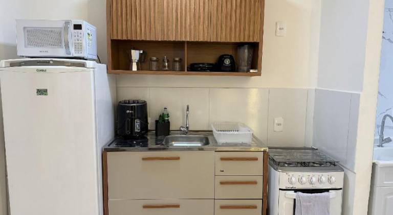 Apartment with barbecue & yard — photo 4