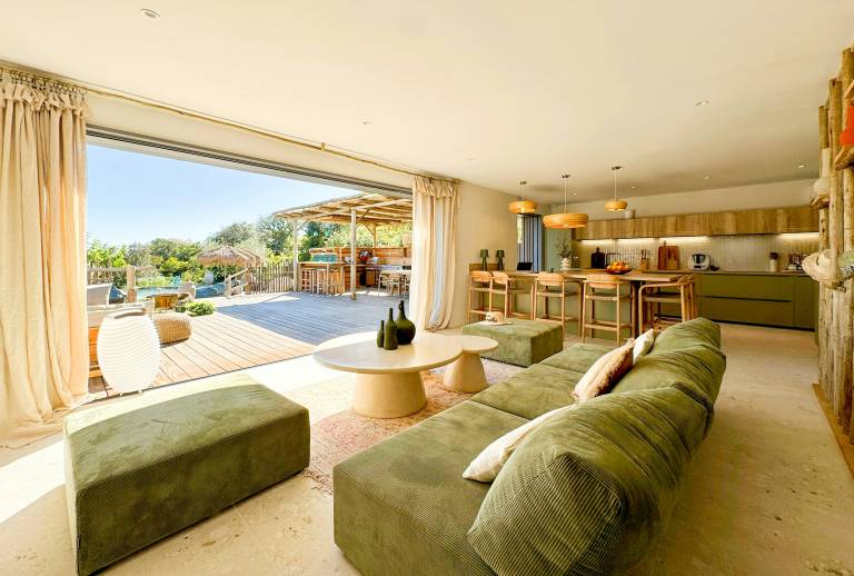 Children-friendly vacation home with patio, garden & private pool | Perfect for remote work | Dogs allowed — photo 3