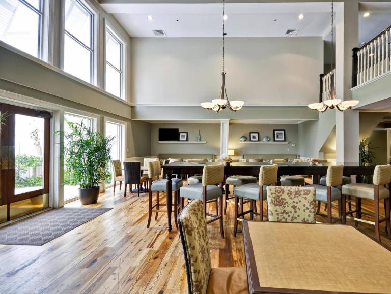 Hampton Inn & Suites Charleston/Mt. Pleasant-Isle of Palms — photo 2