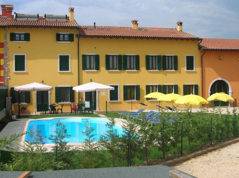 Quarto particular Verona