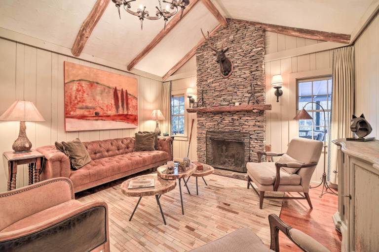 Cabin Highlands
