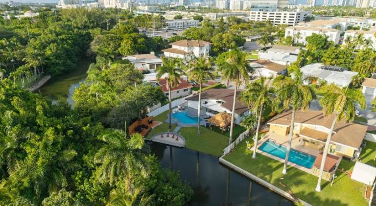 Nice vacation home with pool | Pets allowed — photo 5