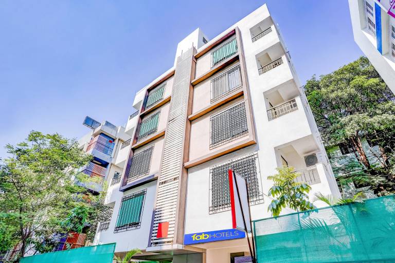 FabHotel Wakad Villa Nr Amar Business Zone
