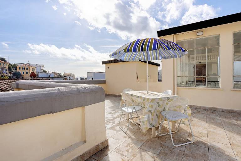 Seba House Apartment with Private Terrace, Wi-Fi and Air Conditioning — photo 2