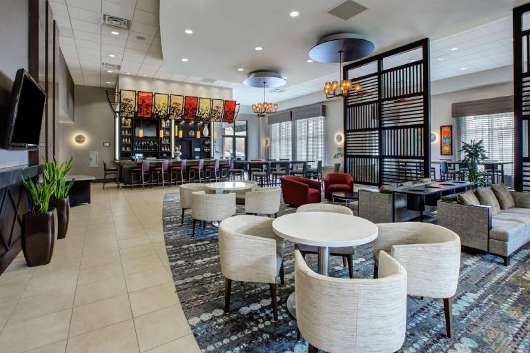 Embassy Suites by Hilton Columbus Airport — photo 3
