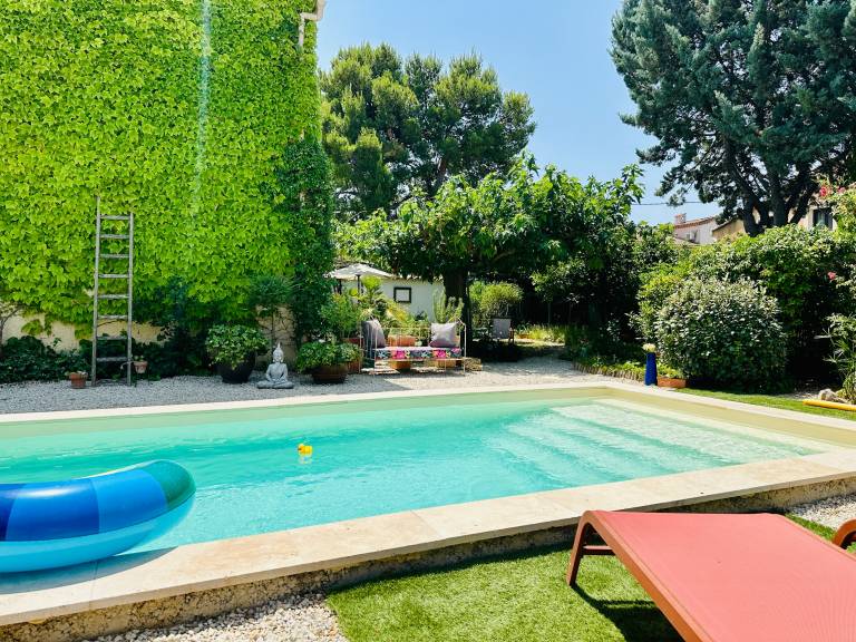 Pleasant house with yard, pool & fast internet | Garden view | Perfect for remote work | Pets are welcome — photo 2