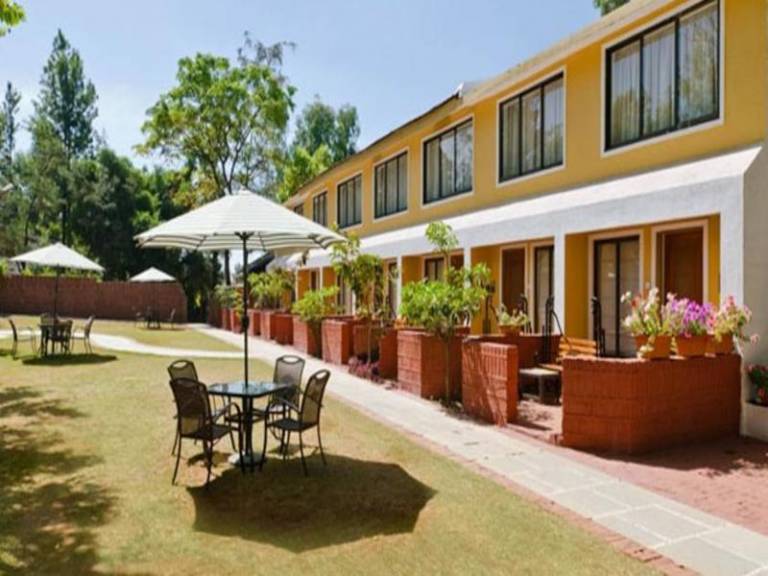 Resort Satara