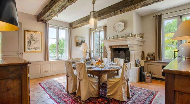 280 m&sup2; Ferienhaus