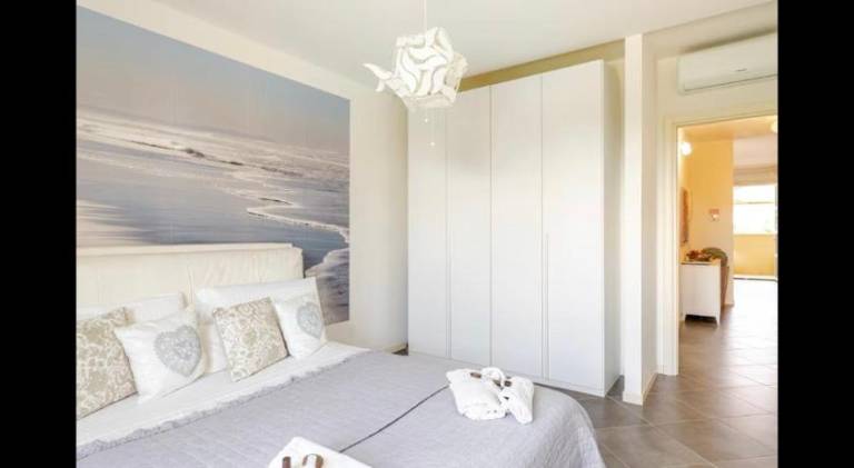 Lovely holiday apartment with pool & jacuzzi | Next to the beach | Pets are welcome — photo 2