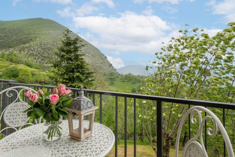 Apartment Abete Bianco with Mountain View, Terraces & Wi-Fi — photo 4