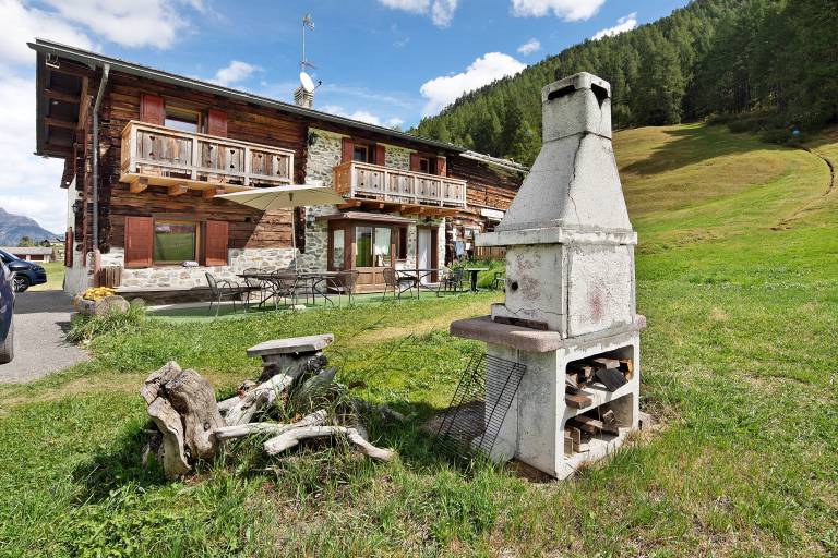 “Appartamento Legnameir Bait da Rez” with Balconies & Wi-Fi — photo 2