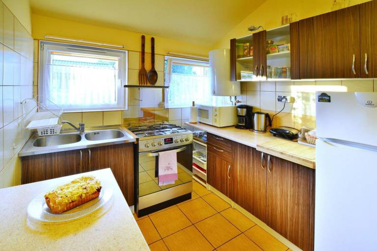 Family-friendly pleasant vacation home with barbecue, patio & garden | Pet-friendly — photo 5