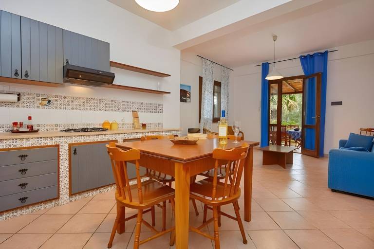 Child-friendly villa with BBQ & garden | Beach nearby | Pet-friendly in Castellammare del Golfo