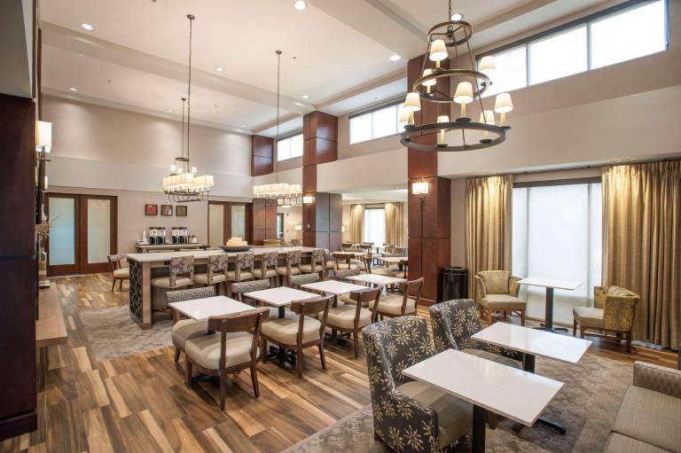 Hampton Inn & Suites Mobile Providence Park/Airport — photo 2
