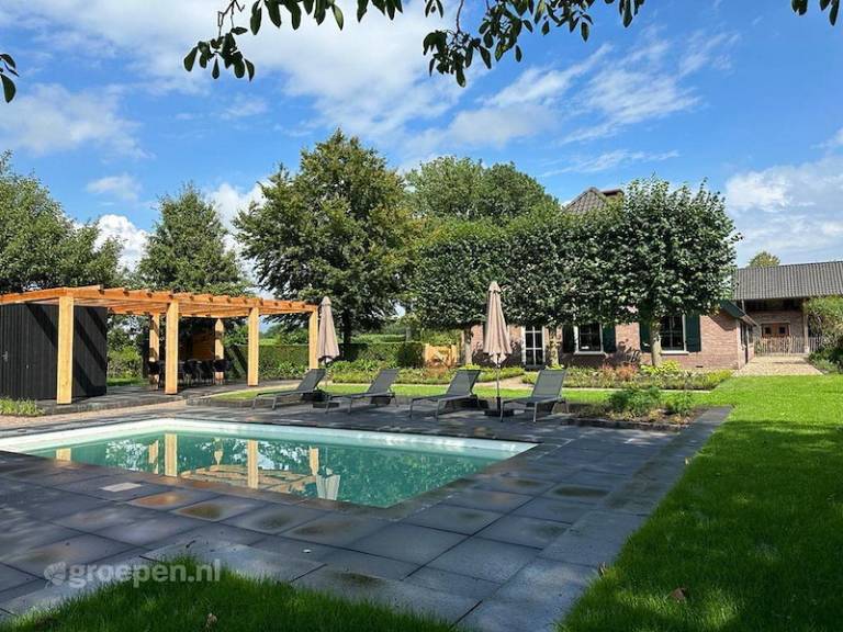 House with terrace, sauna & private pool — photo 3