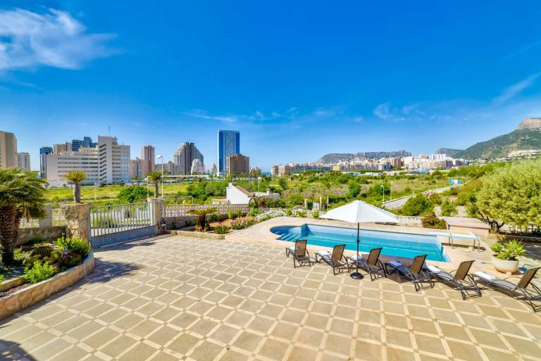Fully equipped villa with barbecue, terrace & private pool | Pet-friendly — photo 5