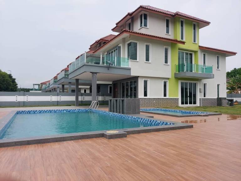 636 m² Bungalow