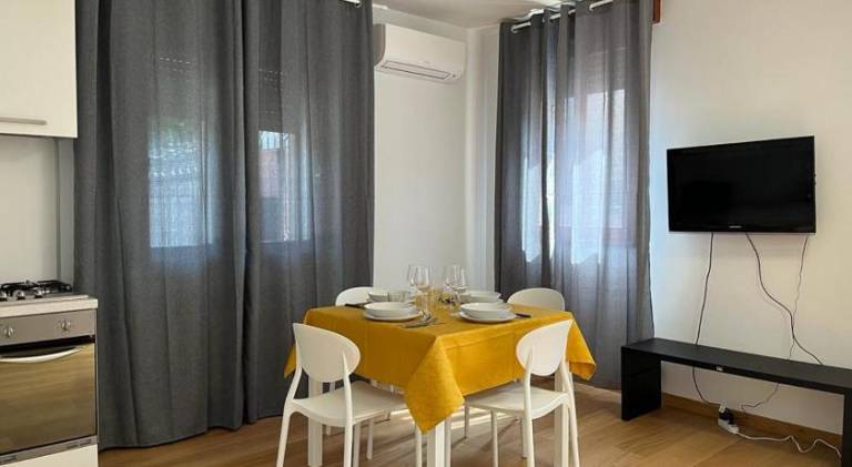 Apartment with 1 room for 4 persons — photo 3