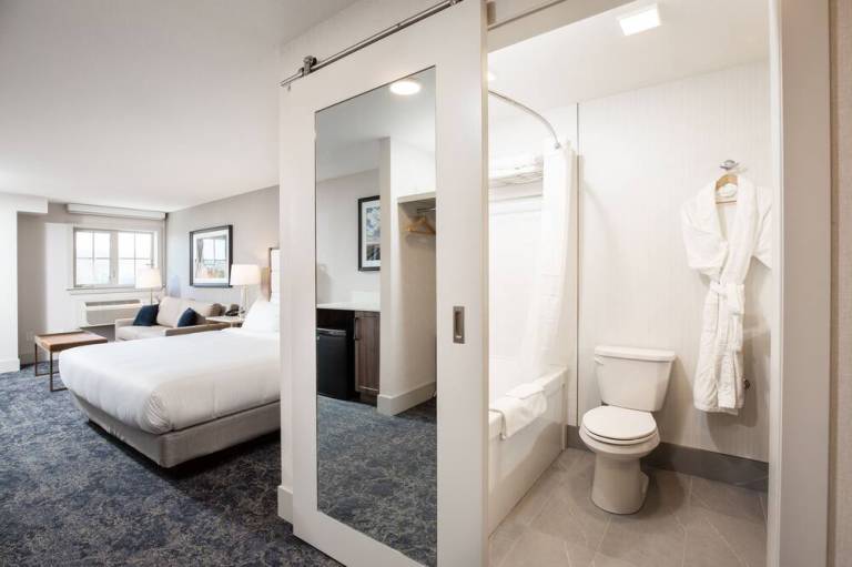 Pomeroy Hotel Fort McMurray