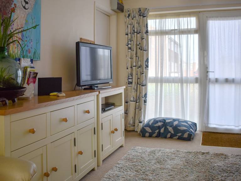 Cottage with garden | River view — photo 2