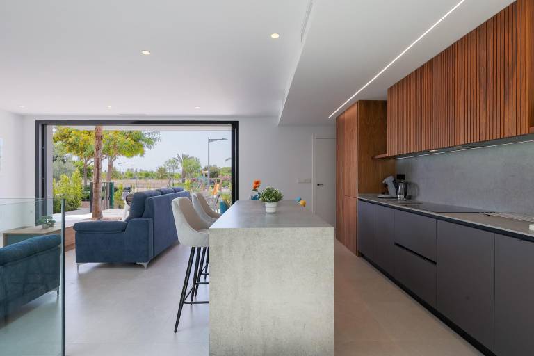 Fully equipped villa with BBQ, garden & pool | Water view | Dogs allowed — photo 5