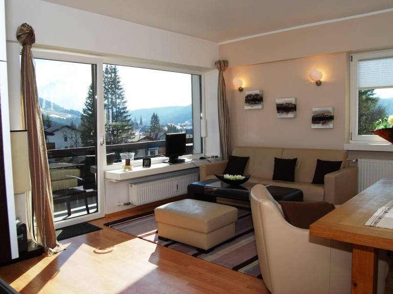 Children-friendly lovely rental apartment with yard & barbeque | Nature view | Pet-friendly — photo 4