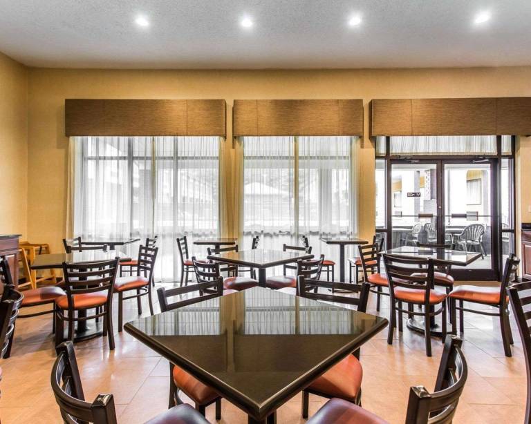 Quality Suites Hickory South — photo 3