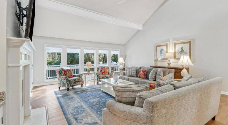 Charming vacation home with pool | Close to the beach | Perfect for remote work | Pet-friendly — photo 2