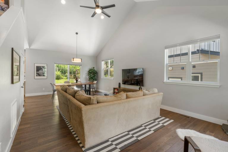New Build, Pet Friendly, A/C, 5 Minutes to Downtown Durango — photo 4