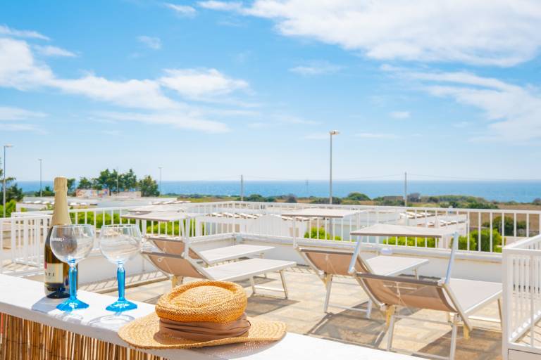Villa with jacuzzi, garden & BBQ | Sea view — photo 4