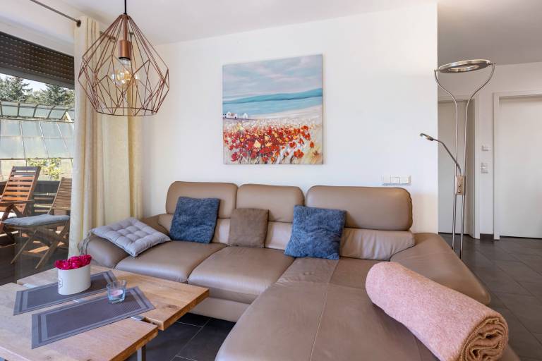 Apartment 'Helena' with Balcony and Wi-Fi — photo 3