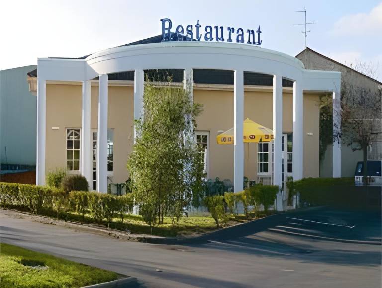 Brit Hotel Le Kerann Nantes St Herblain - Zac De La Lorie in Nantes