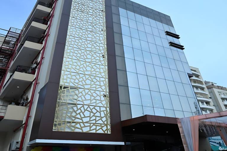 The Triumph Hotel — photo 2