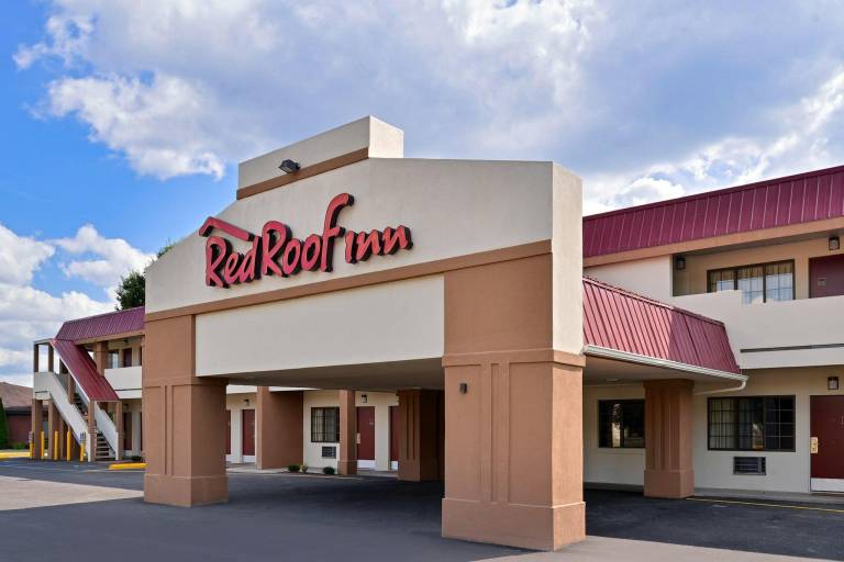 Red Roof Inn Marietta in Marietta, OH