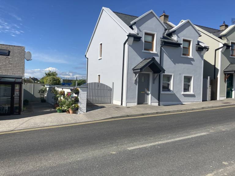 Holiday & Lettings in Miltown Malbay from £68 HomeToGo