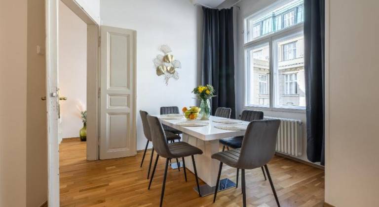 Holiday apartment | Next to Prague astronomical clock — photo 5