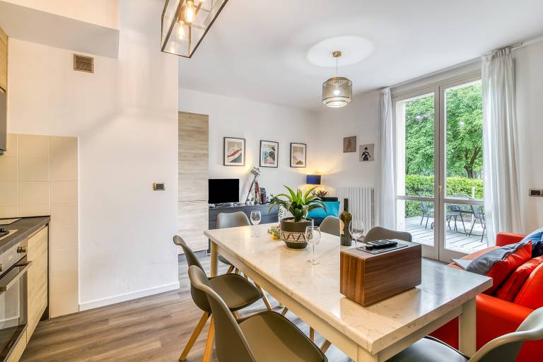 Family-friendly charming rental apartment with grill, yard & patio | Water view | Next to the beach | Pets allowed — photo 3