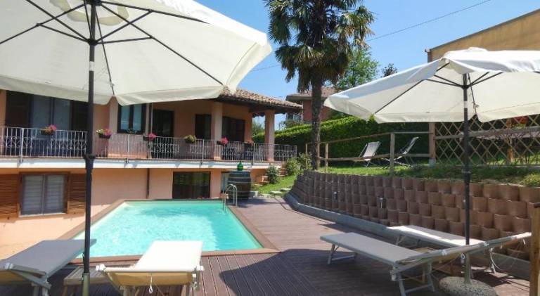 Apartment with garden, terrace & pool | Suitable for remote work | Pet-friendly — photo 3