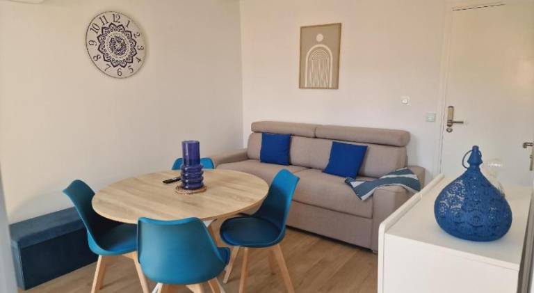 Charming holiday apartment with patio | Beach nearby | Pets are welcome — photo 2